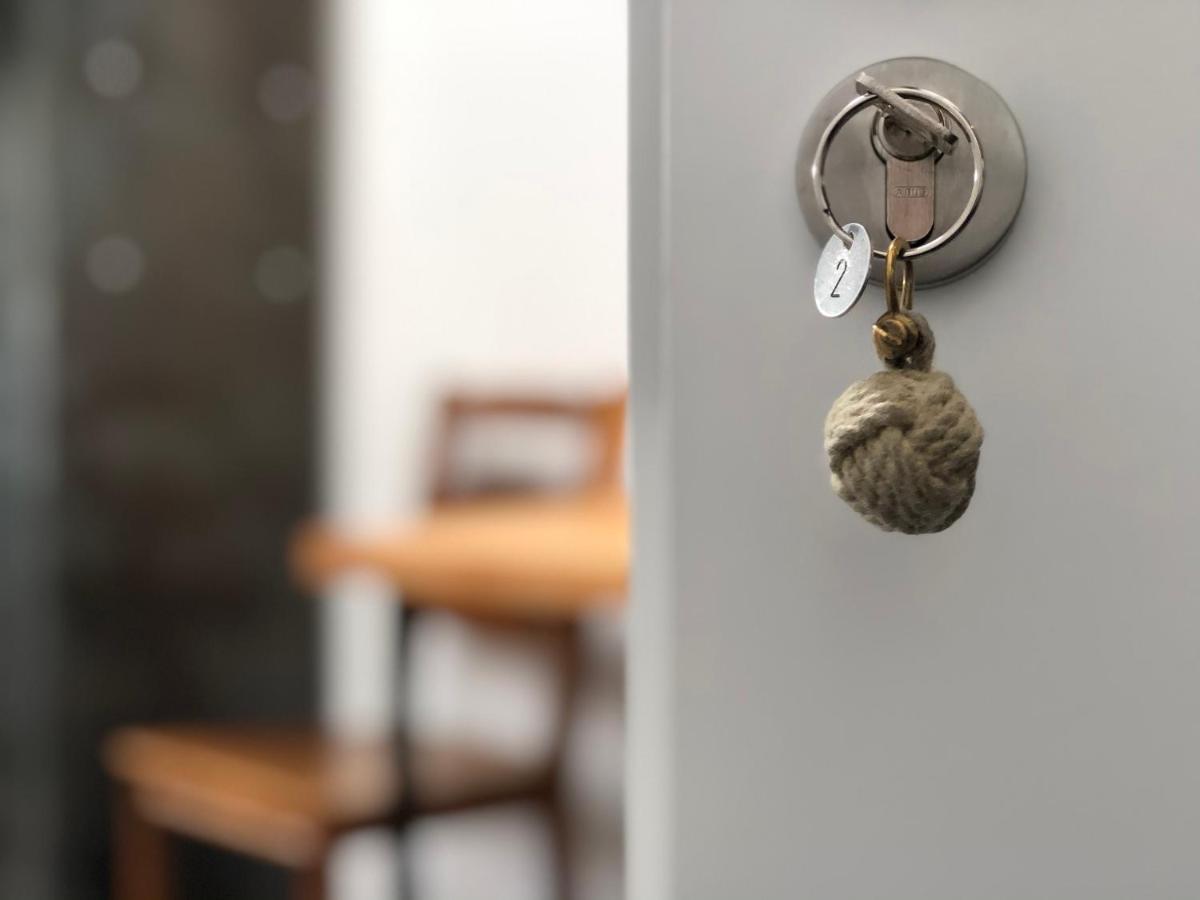 Schiffshotel "Schlafen Im Hafen" Hamburg Kültér fotó