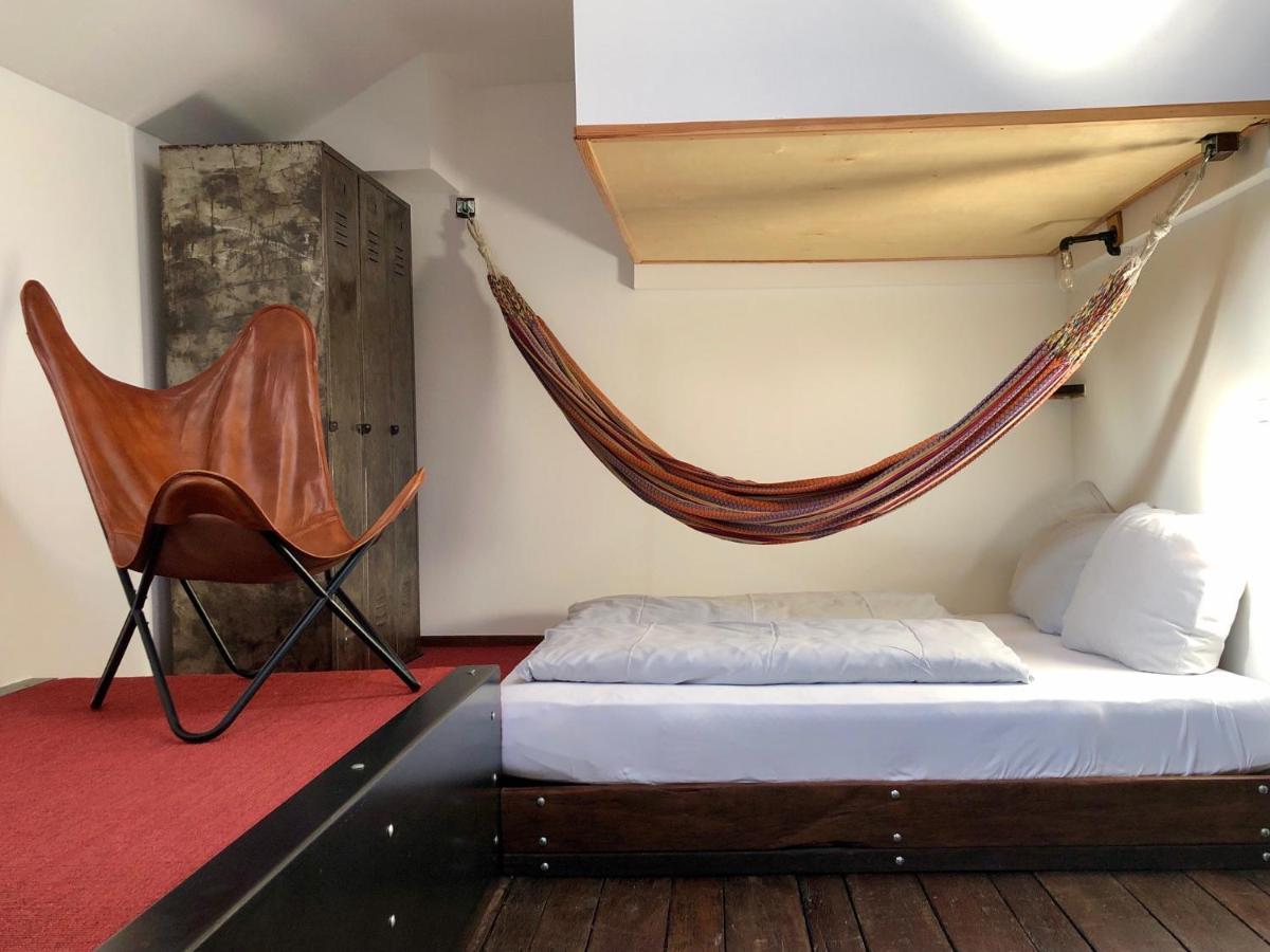 Schiffshotel "Schlafen Im Hafen" Hamburg Kültér fotó